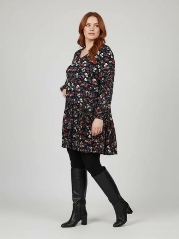 Shape Of You Kleid in Schwarz