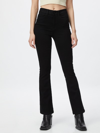 Noisy may Jeans 'NMSALLIE' i svart, På modell