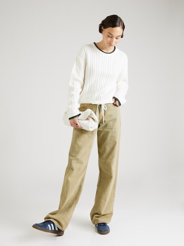 Pepe Jeans Пуловер 'Elnora' в бяло
