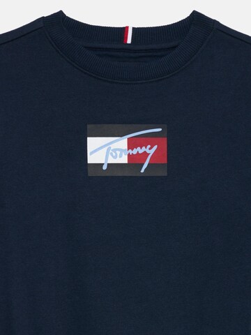 TOMMY HILFIGER Sweatshirt 'Script Flag Sweat Junior' in Blau