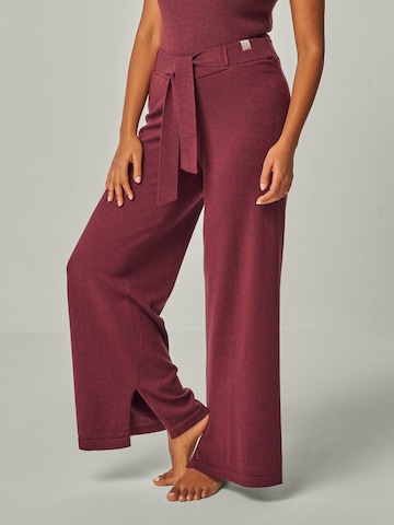 YOU LOOK PERFECT Hausanzug 'LOUNGEWEAR SET - Eve & Bailey' in Rot