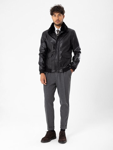 Antioch Between-season jacket in Black
