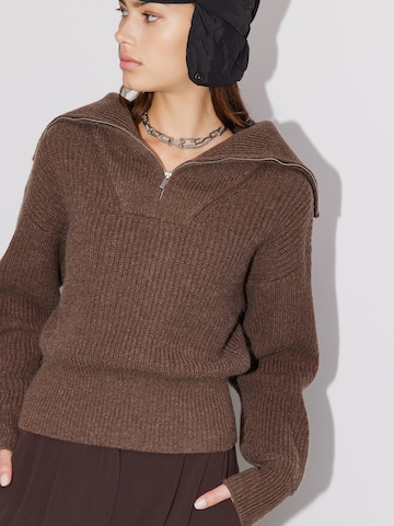 LeGer by Lena Gercke Sweater 'Janine' in Brown: front