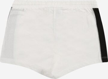 Champion Authentic Athletic Apparel Regular Shorts in Weiß