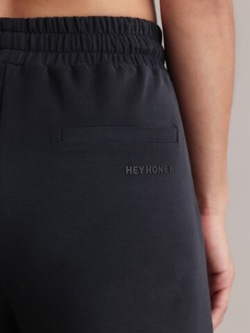 Hey Honey Wide Leg Sporthose 'Lux'‌‌‌‌‌‌‌ in Schwarz