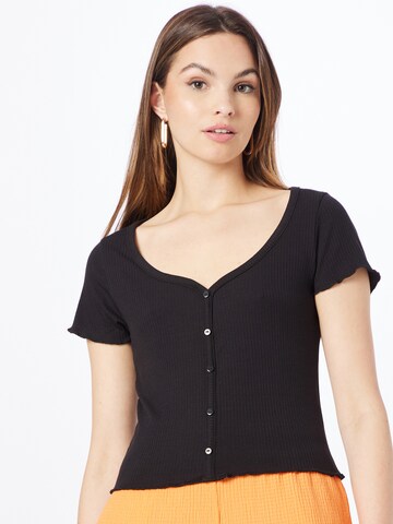 Sublevel Shirt in Black: front