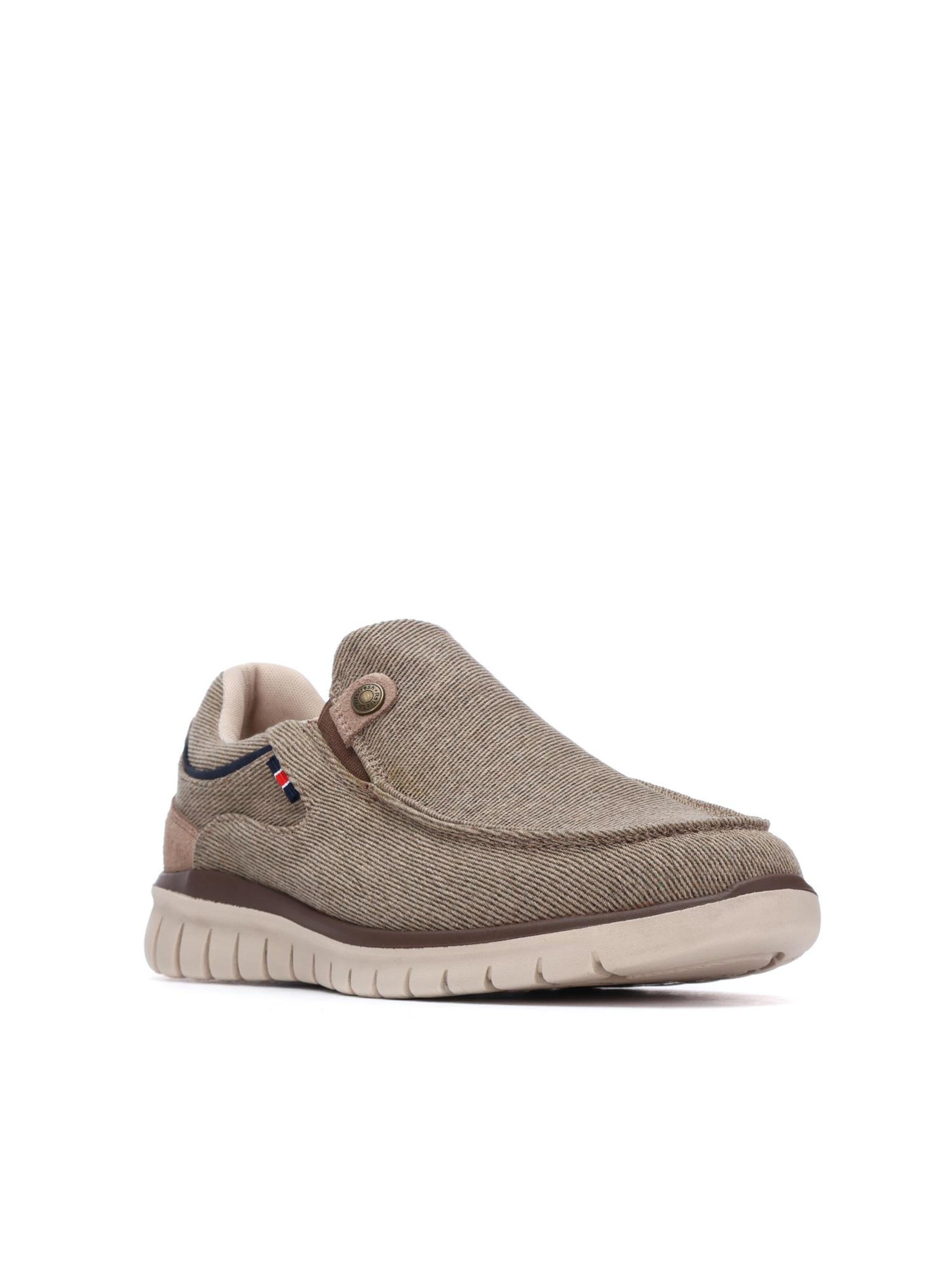 Refresh Athletic Shoes in Grey