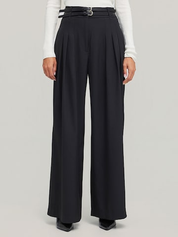 Funky Buddha Loosefit Élére vasalt nadrágok - fekete: elől