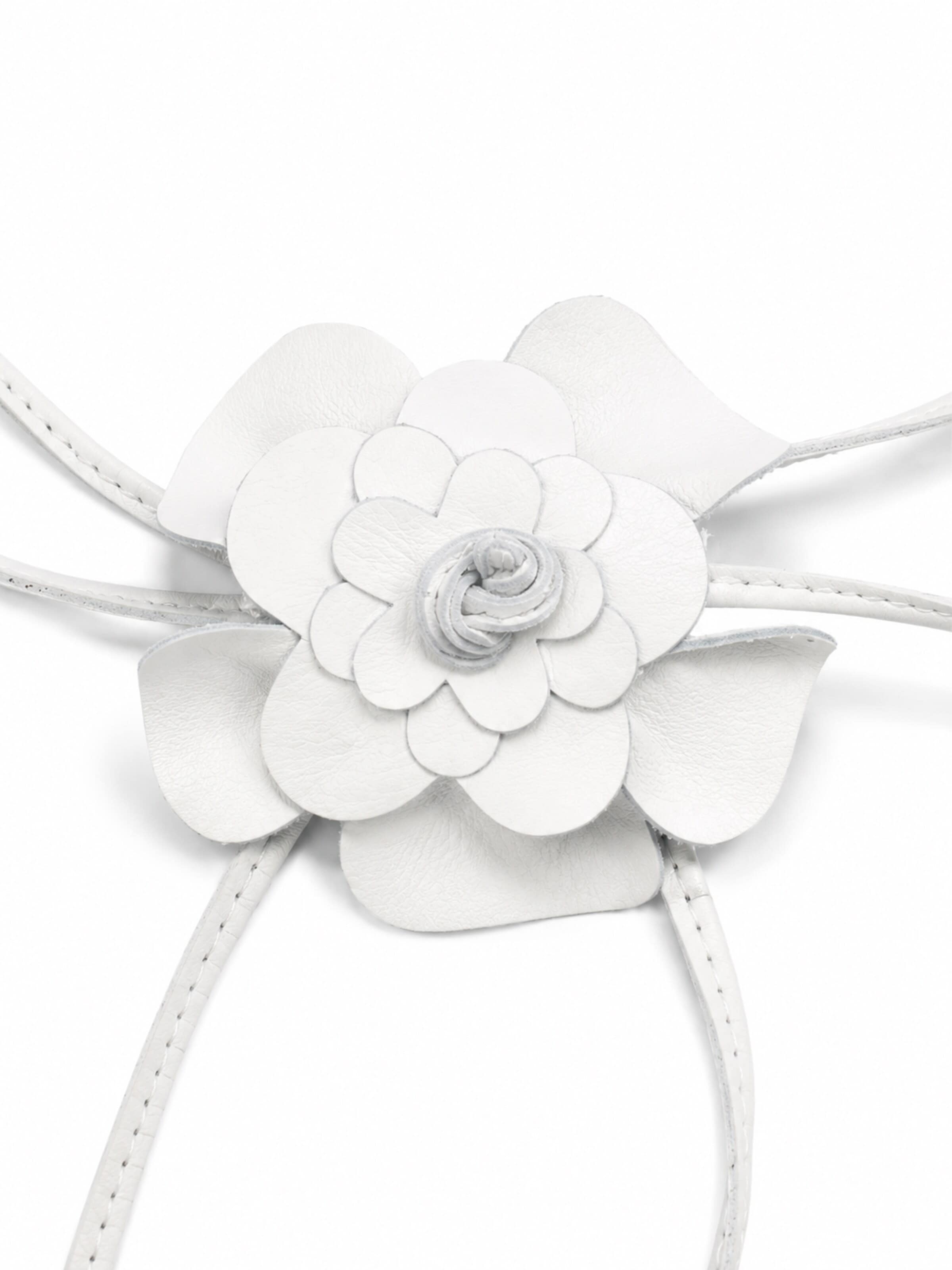 COLLEZIONE ALESSANDRO Belt 'Blüte' in White