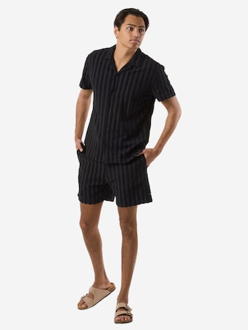 Fit confort Chemise 'Resort' Denim Factory en noir