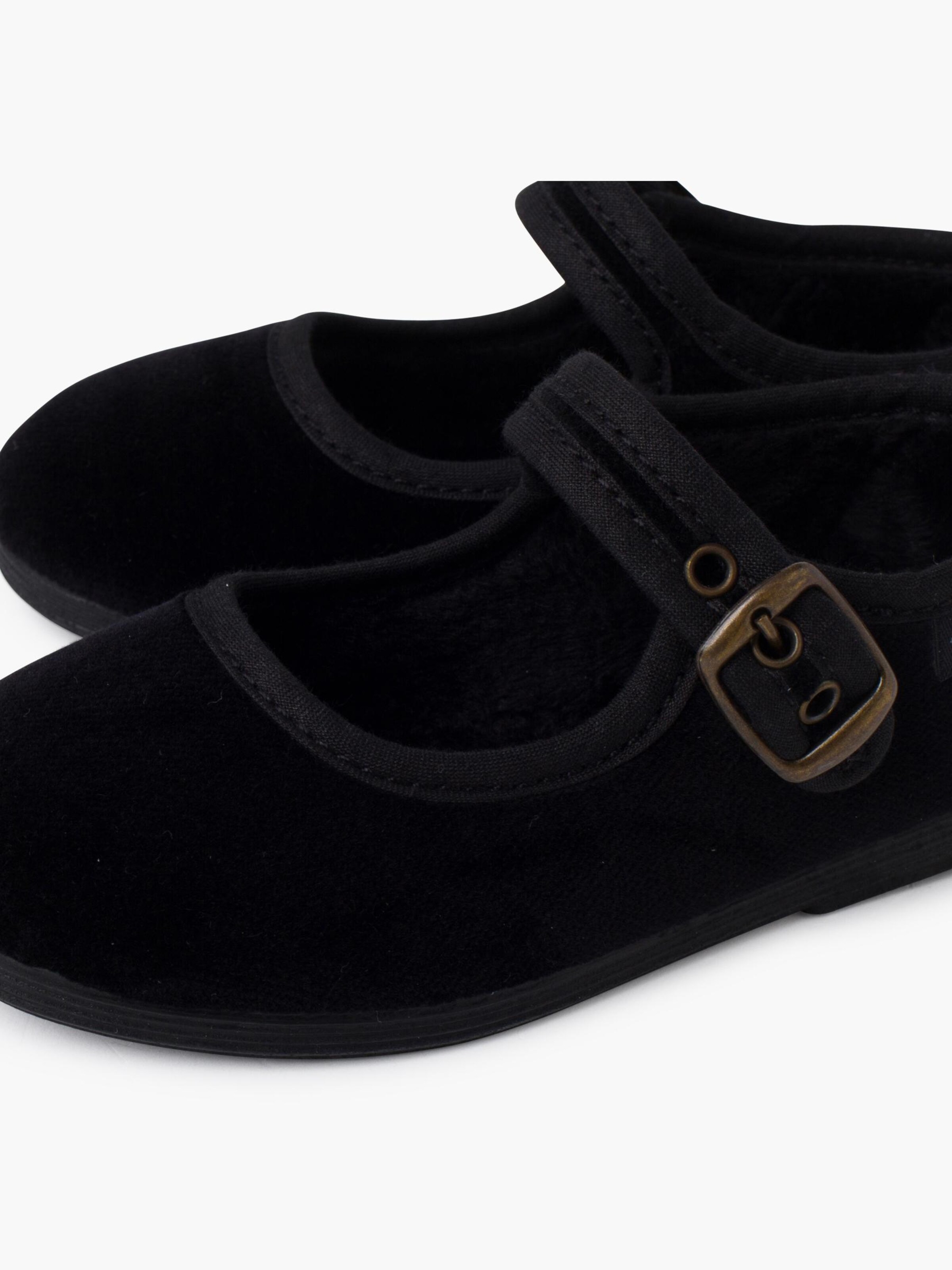 Pisamonas Flats in Black