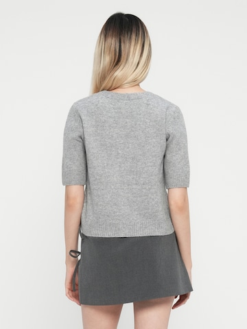 ONLY Knit cardigan 'ONLRene' in Grey