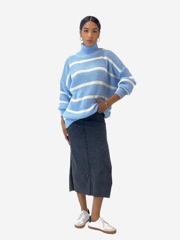 Elara Pullover in Blau