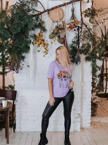 RADADA Shirt 'FLOWER CROWN' in Lila