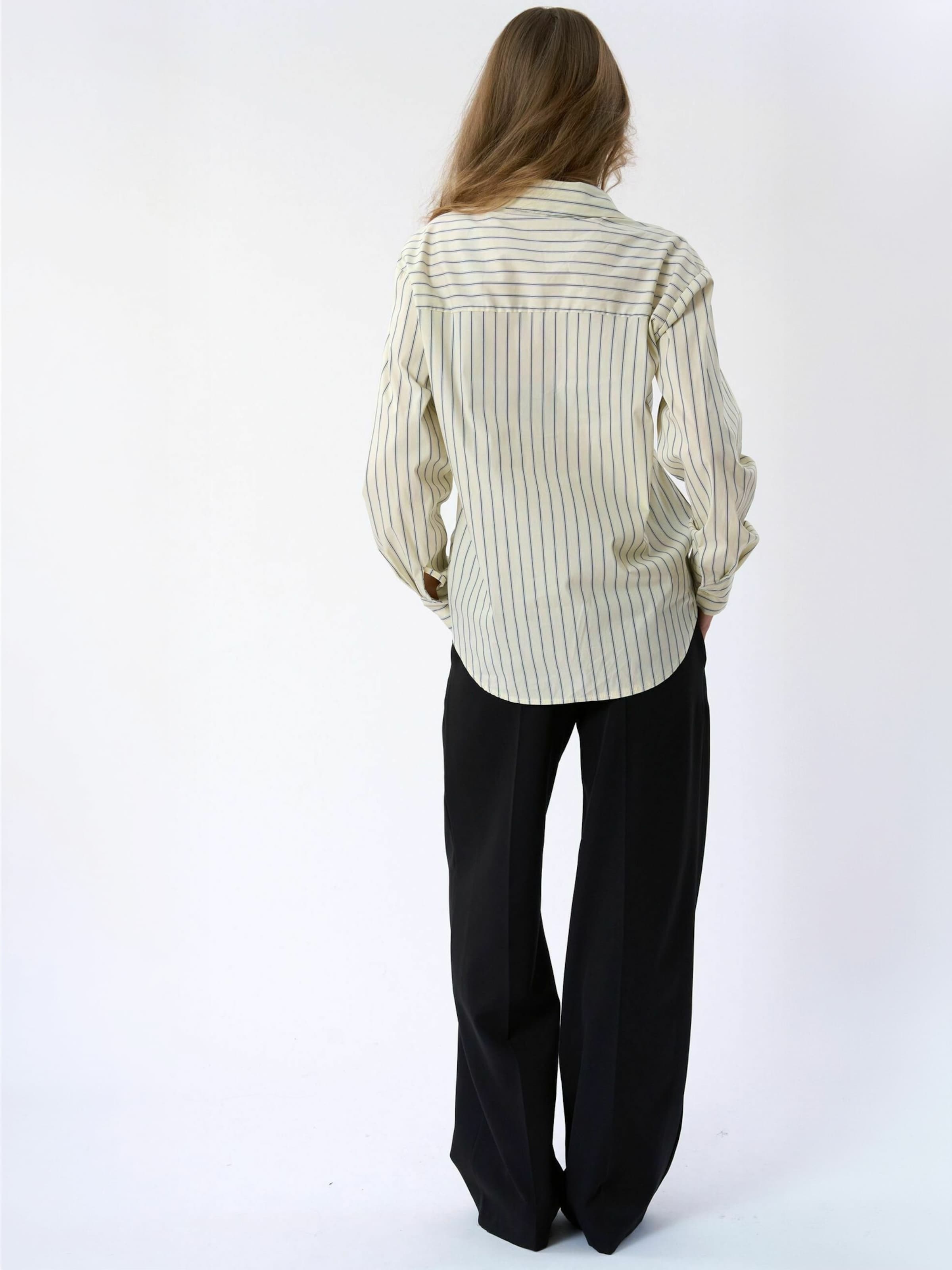 TEESHOPPEN - Camisa ' Thalia ' em amarelo