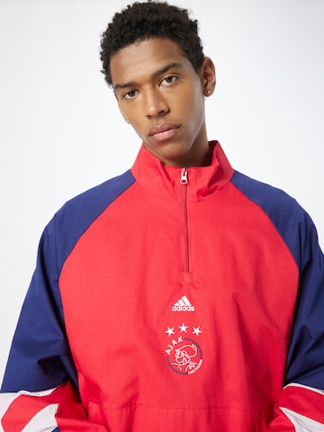 ADIDAS SPORTSWEAR - Sweatshirt de desporto 'Ajax' em vermelho