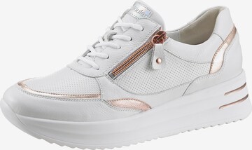 WALDLÄUFER Sneakers in White: front