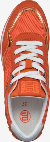 Sneaker bassa di TT. BAGATT in arancione