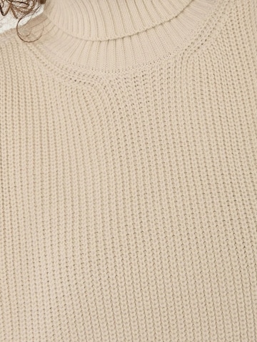 Pullover di Hiccup in bianco