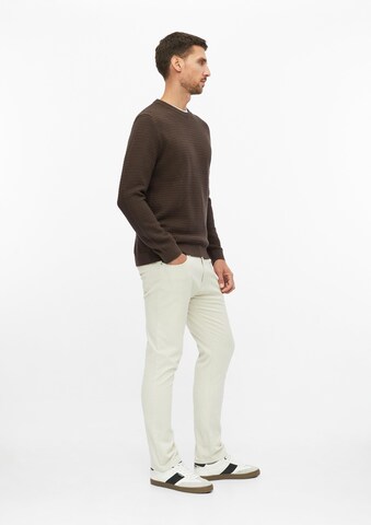 Pull-over s.Oliver en marron : sur le côté