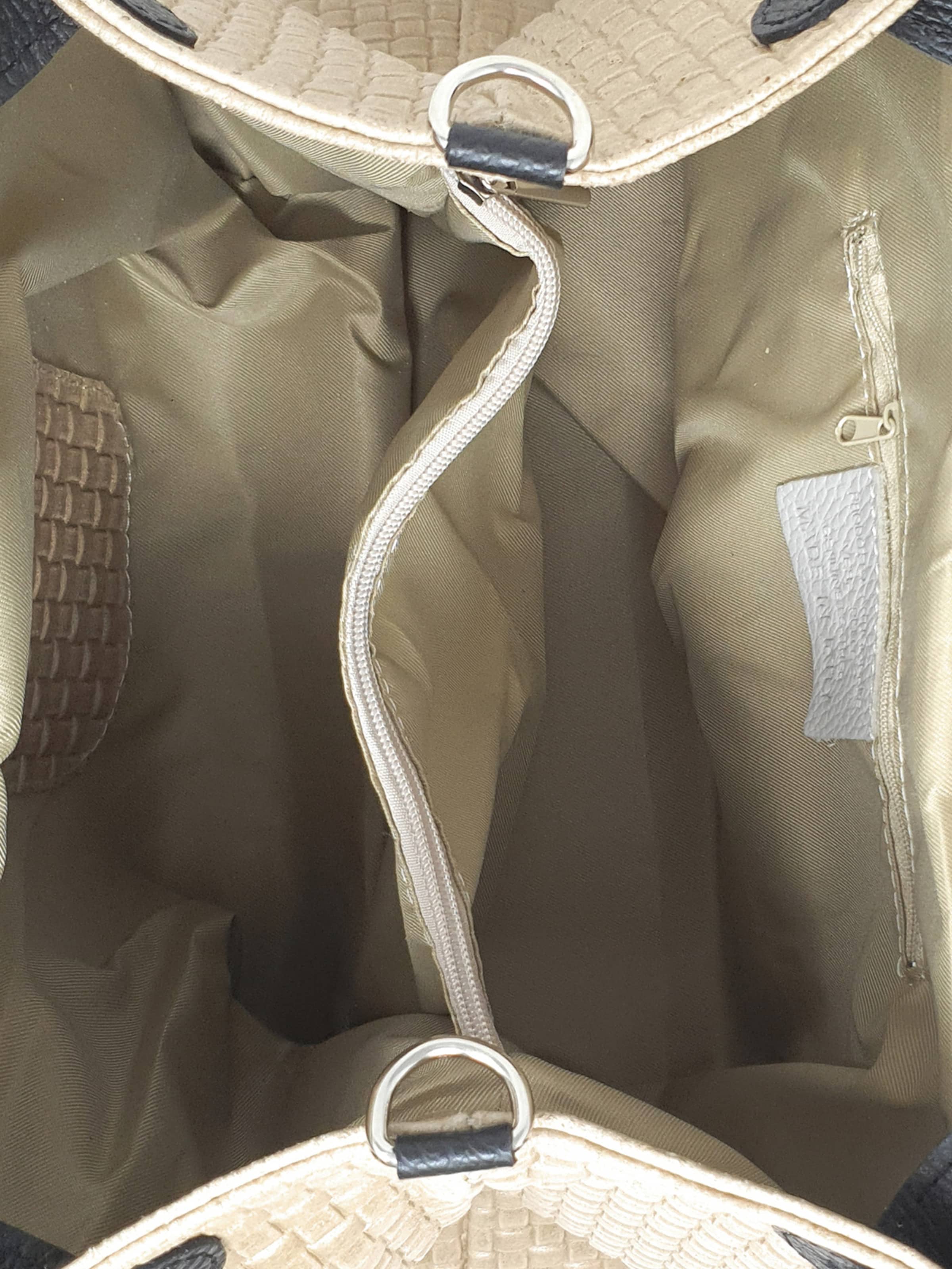 CHICCA BORSE Handbag in Beige