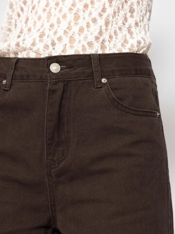SASSYCLASSY Loosefit Hose‌‌‌ in Braun