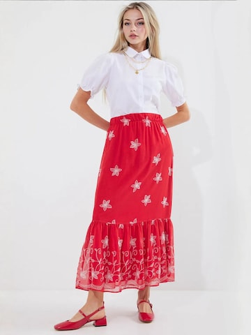 Bigdart Skirt in Red: front