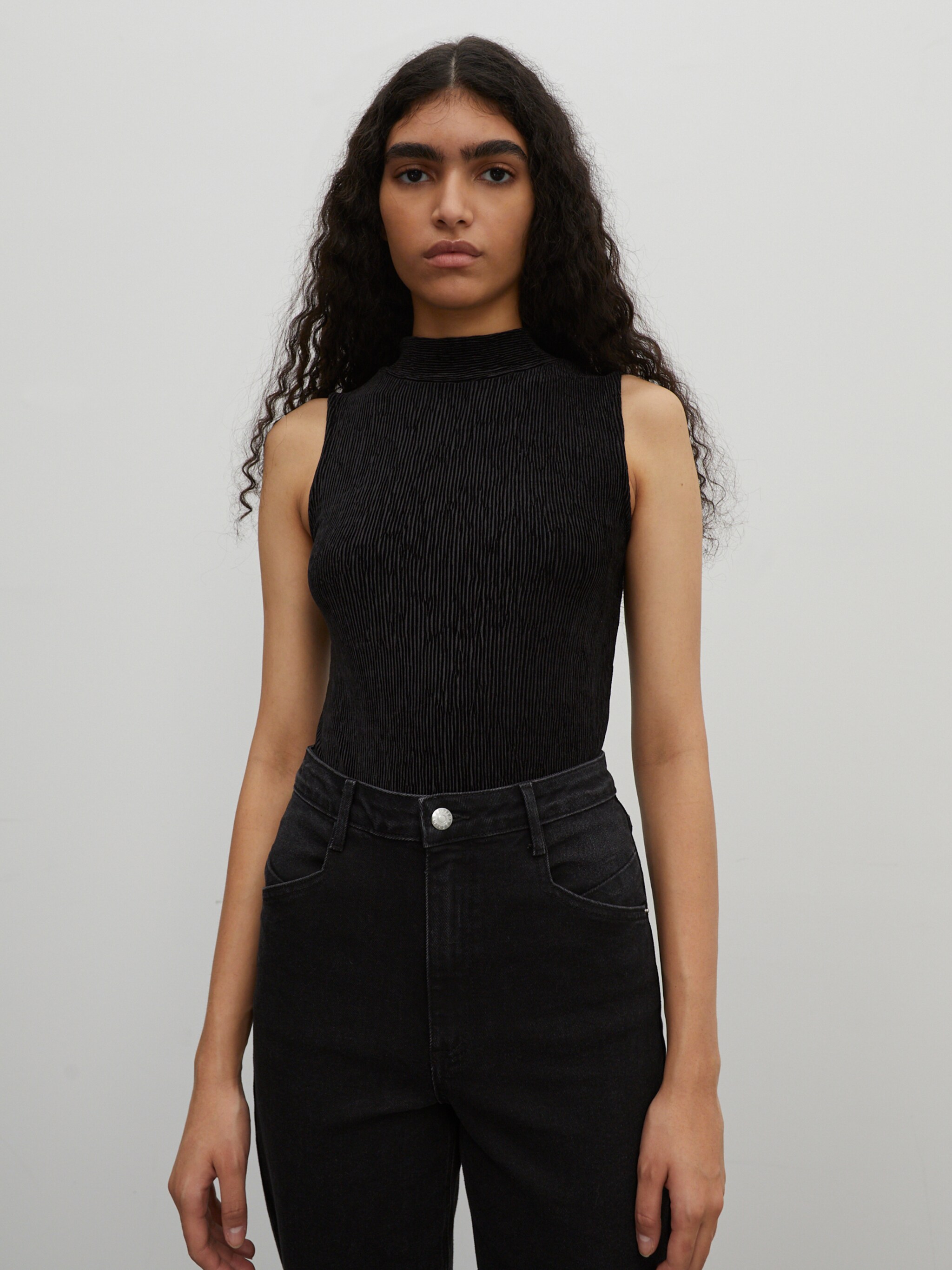 EDITED Produits Shirtbody 'Malina' noir