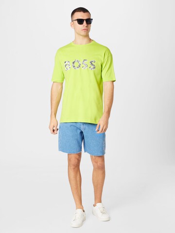 Tricou 'Lotus' de la BOSS pe verde