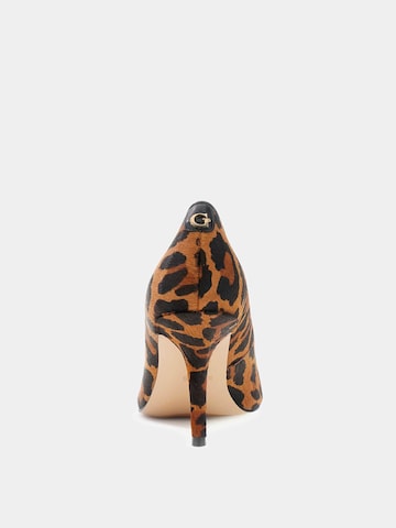 GUESS Pumps in Brown