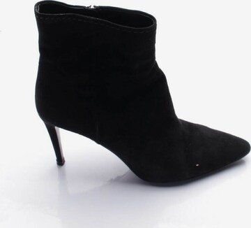 PRADA Dress Boots in 39,5 in Black: front