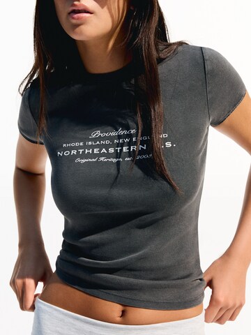 T-shirt Bershka en gris