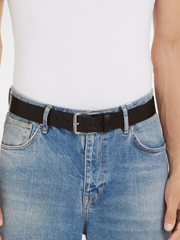 Calvin Klein Jeans Regular Belt in Brown: front