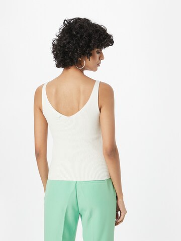 Tops en tricot 'GLORY' VERO MODA en blanc