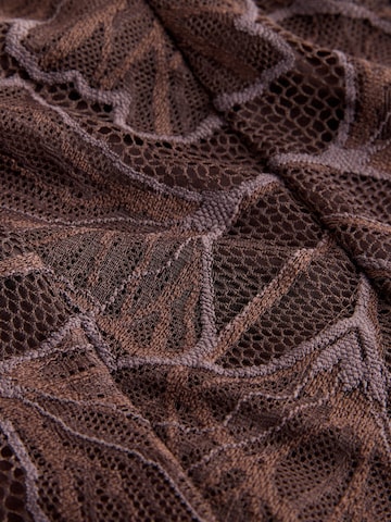 Top di Lipsy in marrone