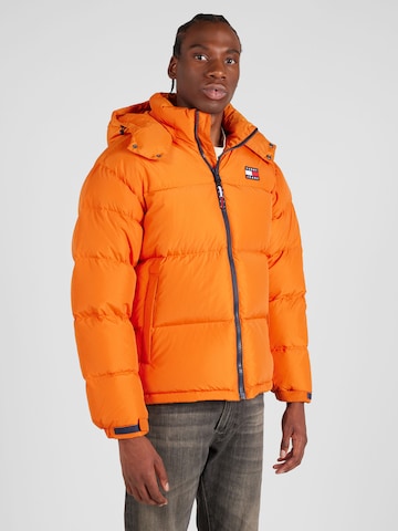 Tommy Jeans Zimní bunda 'Alaska' – oranžová: přední strana