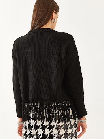 Bianco Lucci Kampsun, värv must