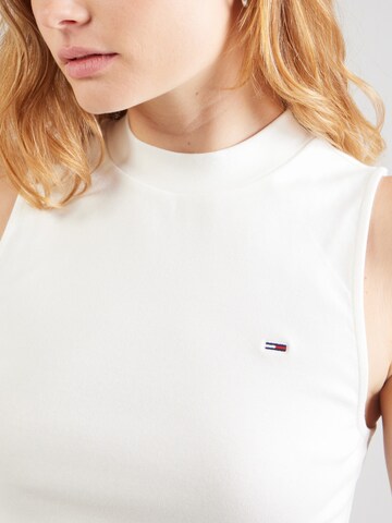 Top di Tommy Jeans in bianco
