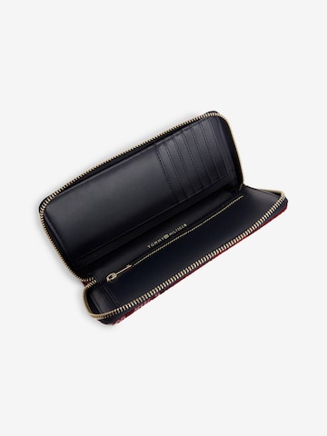 TOMMY HILFIGER Wallet in Red