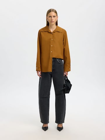 SELECTED Bluse i brun