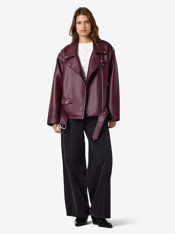 Veste mi-saison 'NMPaulina' Noisy may en rouge