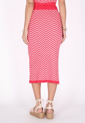 IZIA Skirt in Pink