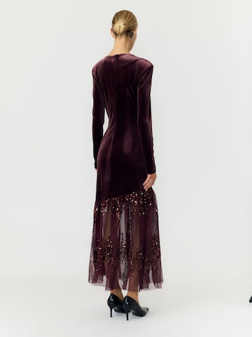 Robe de soirée 'TERA' YAS en marron