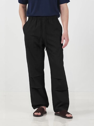 Giesto Regular Hose in Schwarz: Vorderseite