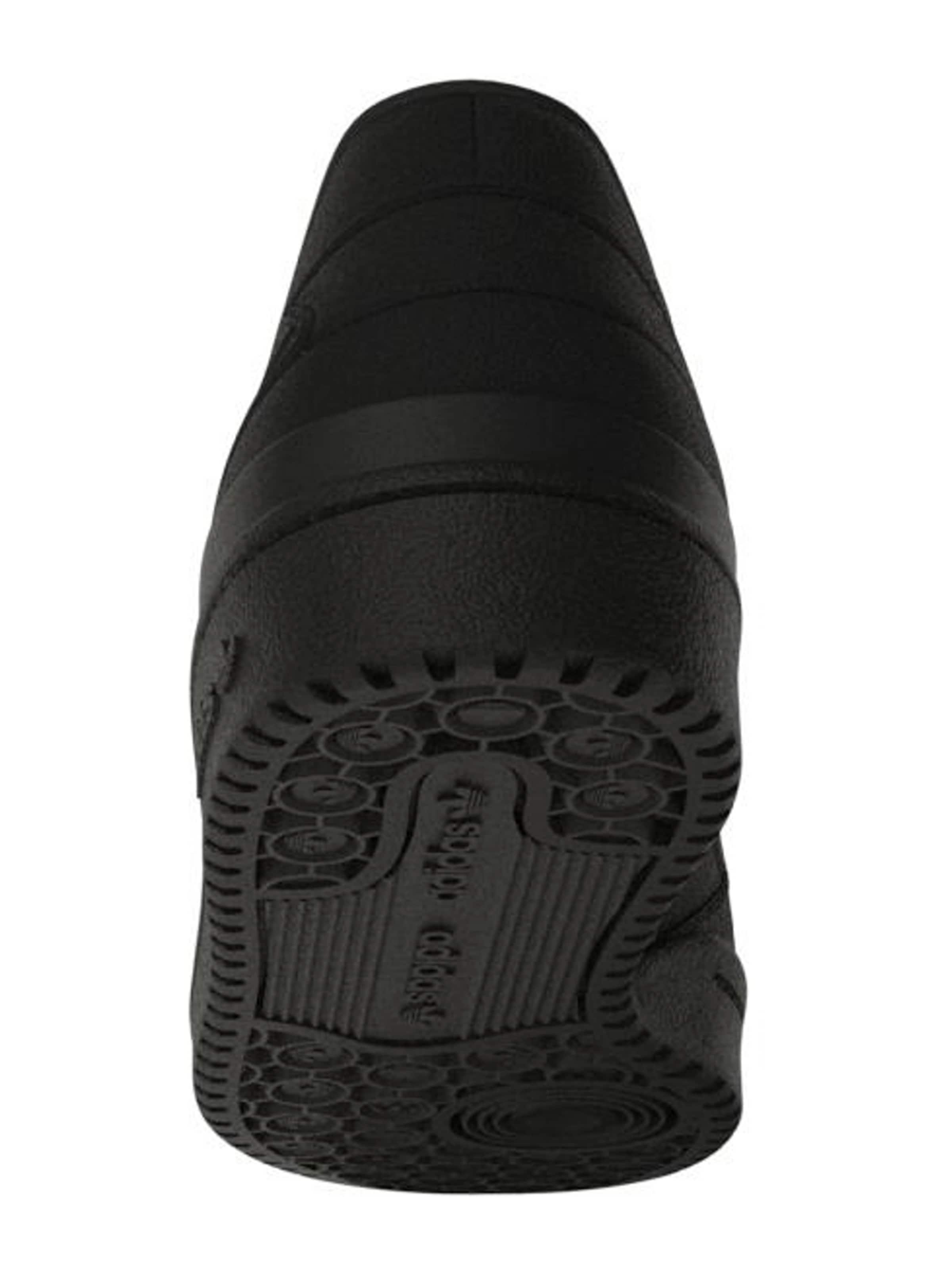 Baskets basses 'Forum' ADIDAS ORIGINALS en noir