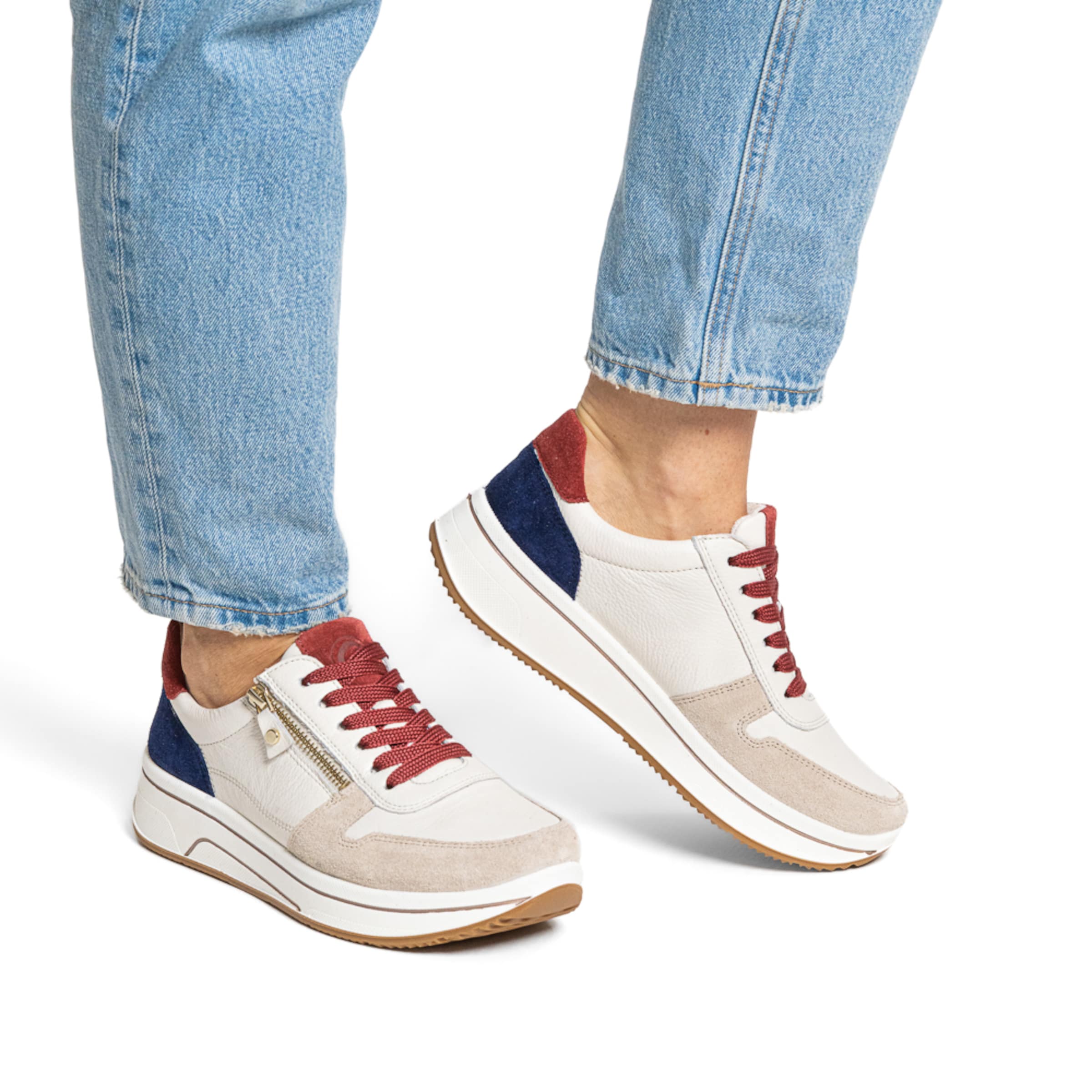 ARA Sneakers in White