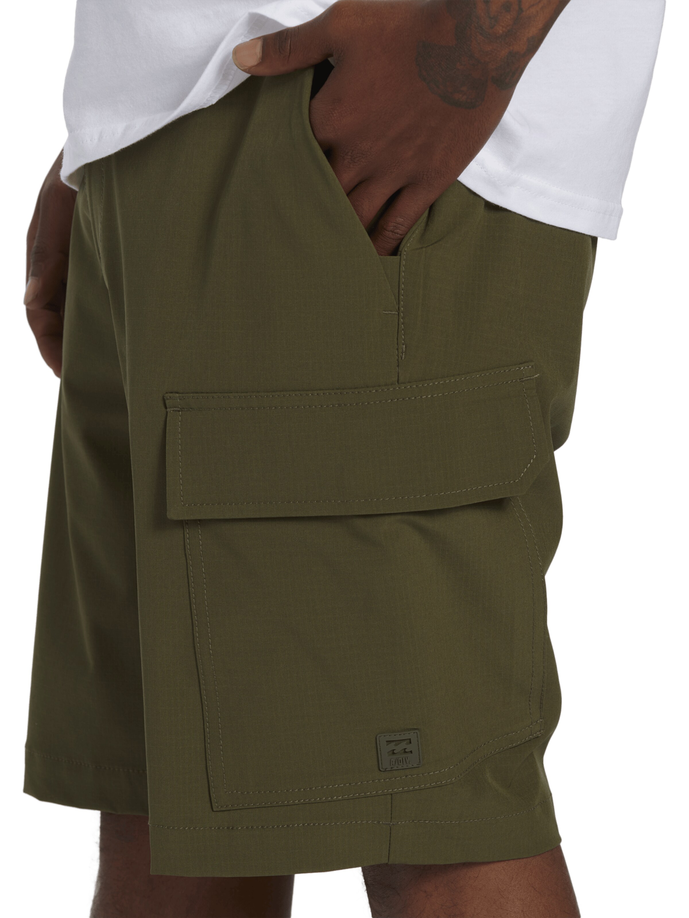 Regular Pantalon cargo 'Surftrek Transport 19' BILLABONG en vert