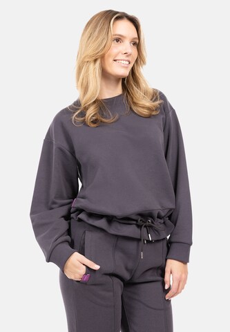 Suri Frey Sweatshirt mit Kordelzug ' Freyday ' in Grau