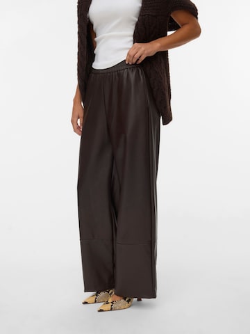 VERO MODA Wide Leg Bukser 'VMBREE' i brun: forside