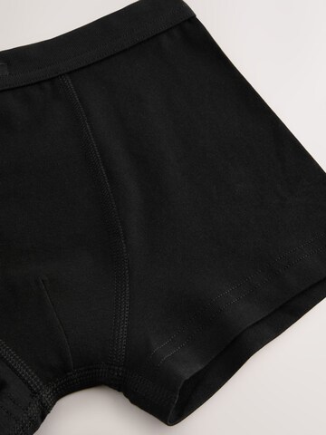 Next Σλιπ σε μαύρο